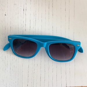Sun glasses (bottle opener)